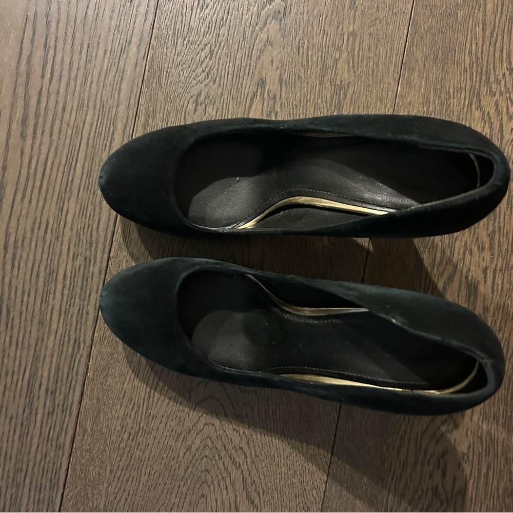 EVERBEST Black Suede Chunky Heels